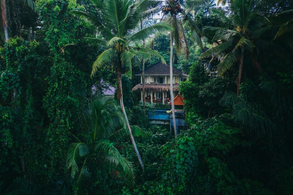 Bima Airport To Lakey Peak: Getting To Hu’u